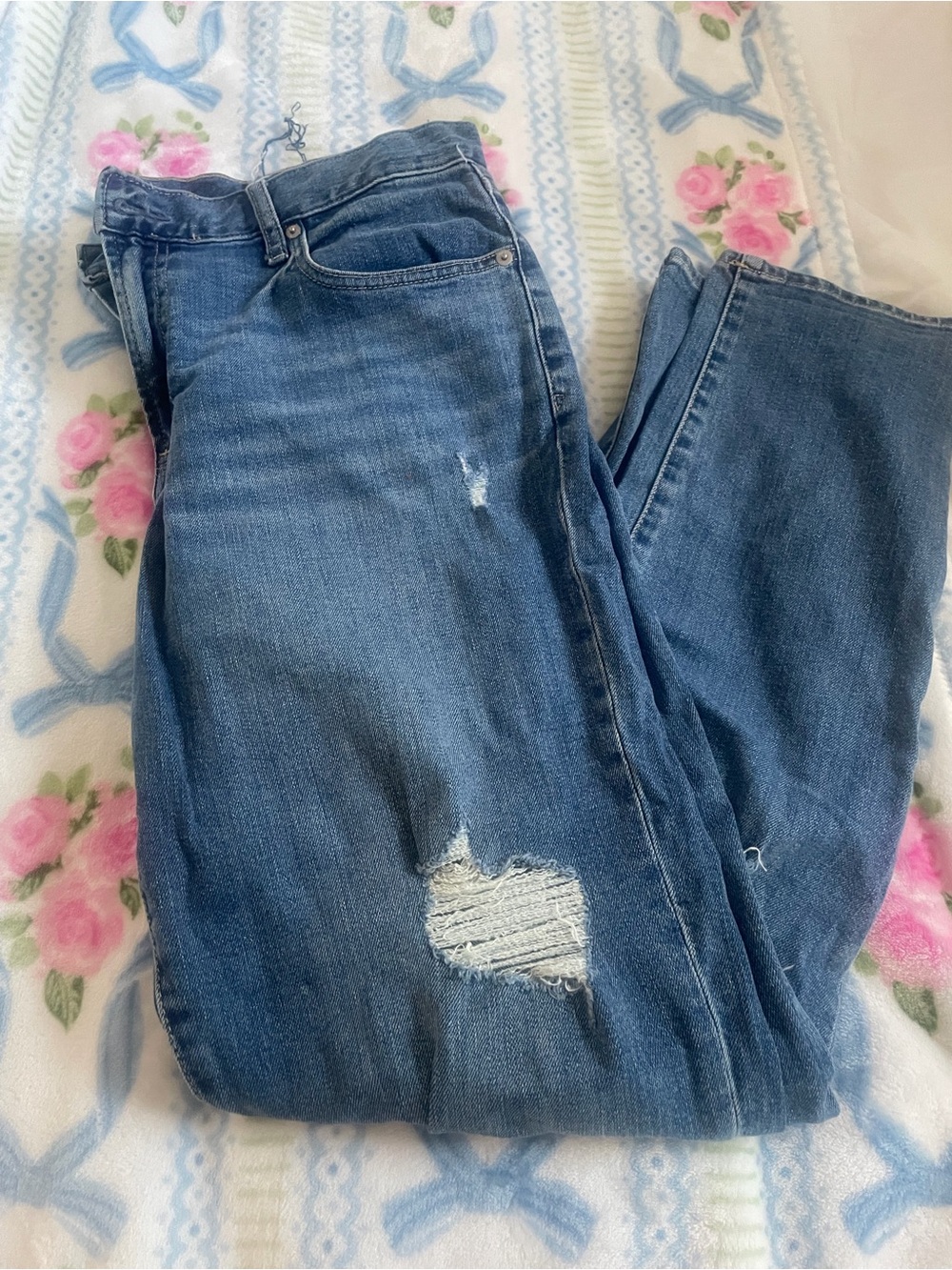 GAP Women's Medium Blue Distressed Boyfriend Jeans